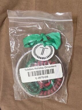 NEW with Tags: Teleties Holiday Hair Ornament - Green & Red - Unopened